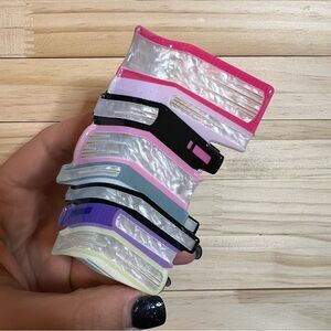 Book Stack Claw Clip